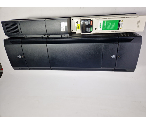Частотний перетворювач Control Techniques EMERSON UNIDRIVE M200 55/75квт , б/в